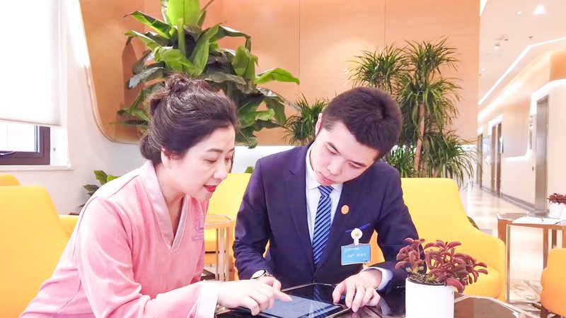 高端体检的服务内容丰富多样，主要包括以下几方面：